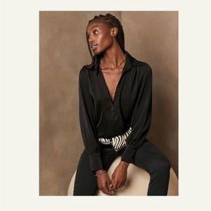 Banana republic, silky collar blouse, black